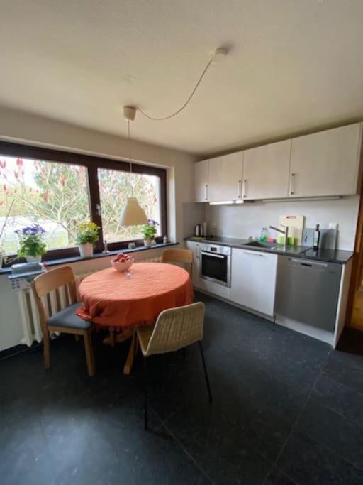 Geraeumiges 120M² Haus Mit Garten + Stellplatz Stralsund Eksteriør billede